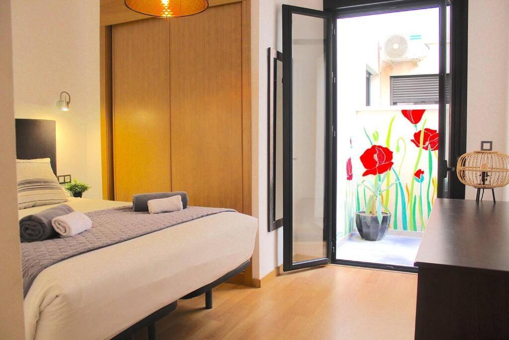 Downtown Jinetes Deluxe With Pool & Free Parking Apartment Малага Екстериор снимка